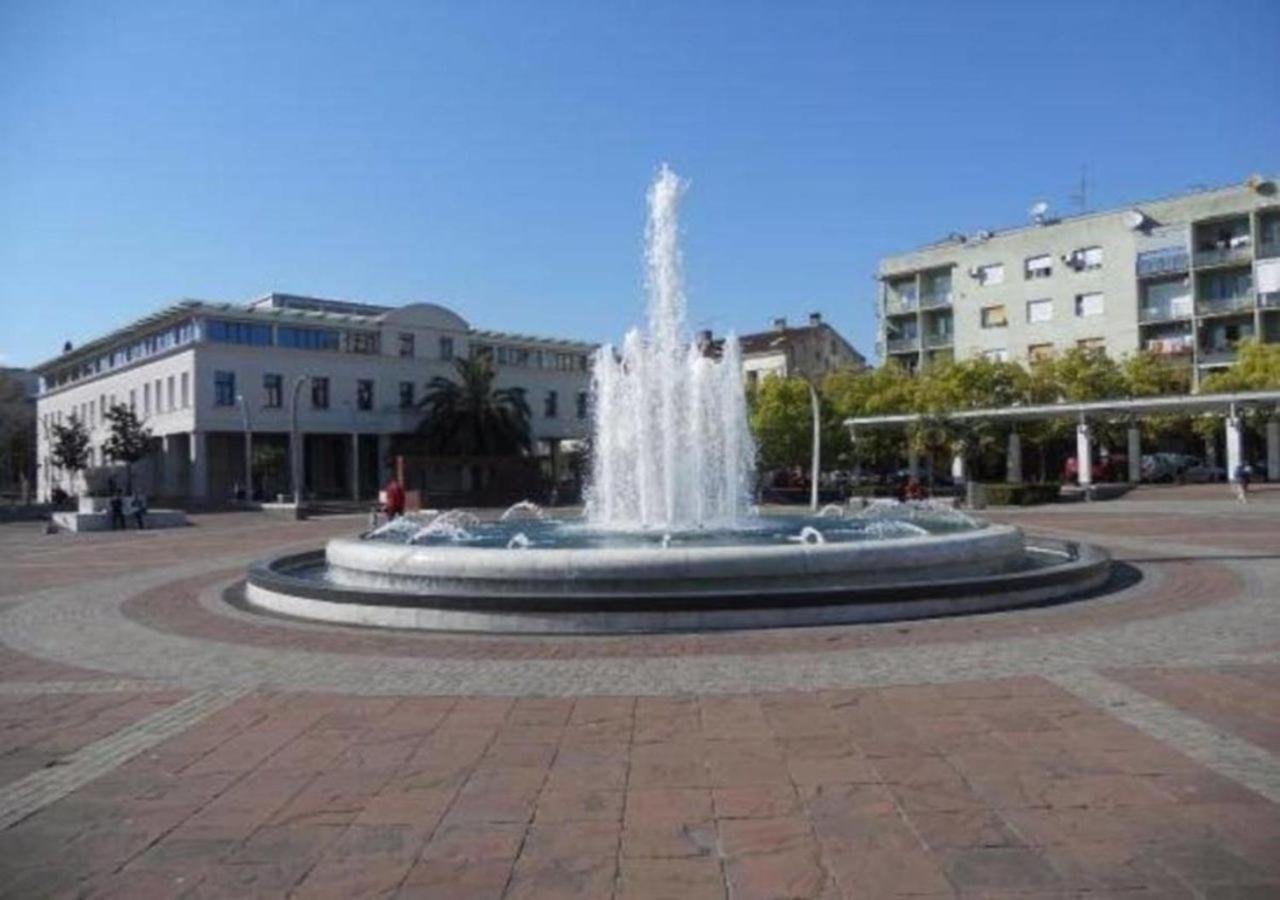 Center Lux Apartment Podgorica Eksteriør billede